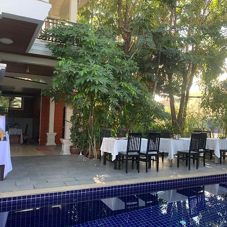 Hotel The One By Nika Ciudad de Siem Riep Exterior foto